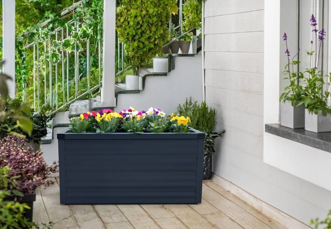 Delo v visokih vrtnih gredah